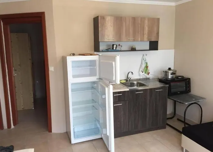 Nyaraló And Sea 2 *