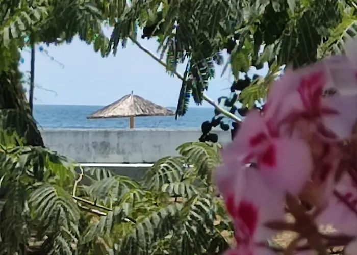 And Sea 2 * Néa Karváli